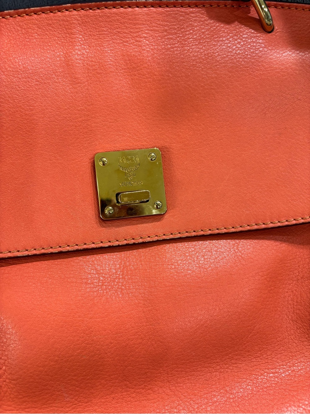 Vintage MCM Coral-Orange Leather Shoulder Satchel with Gold Hardware - Picture 5 of 16